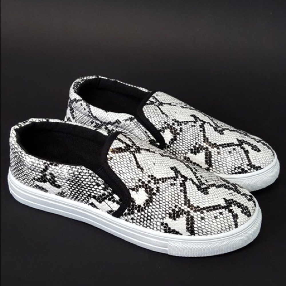 Vegan Leather Snakeskin Slip On Casual Sneakers - Picture 3 of 3